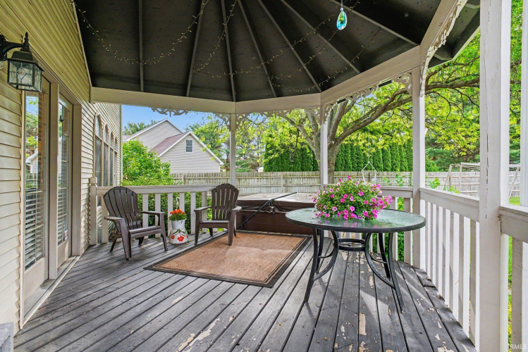 Listing Image 7