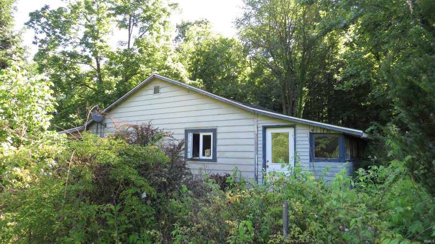 Listing Image 11