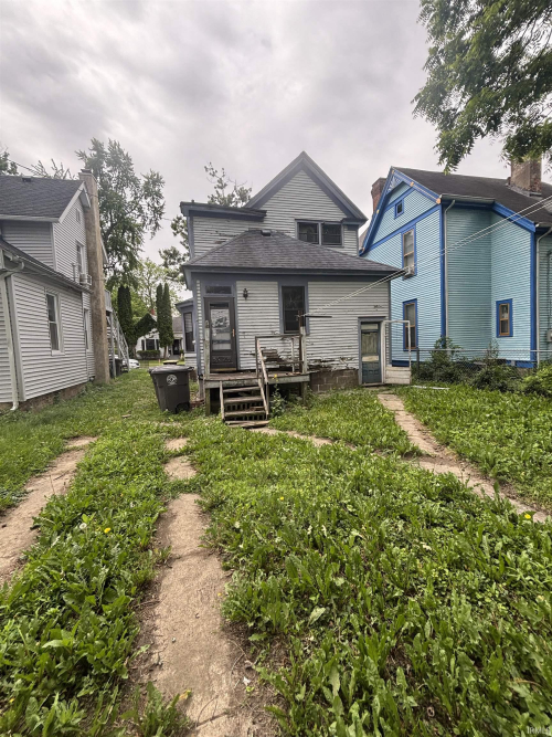 Listing Image 7