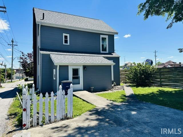Listing Image 4