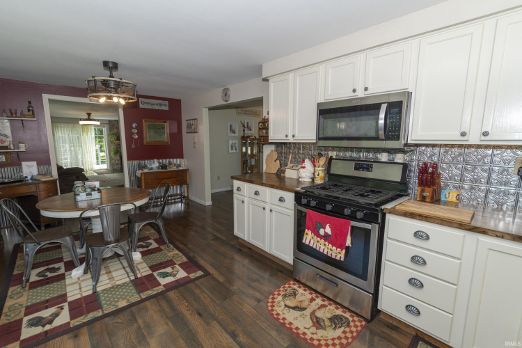 Listing Image 17