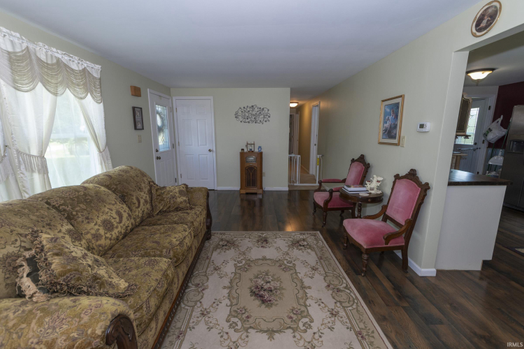 Listing Image 22
