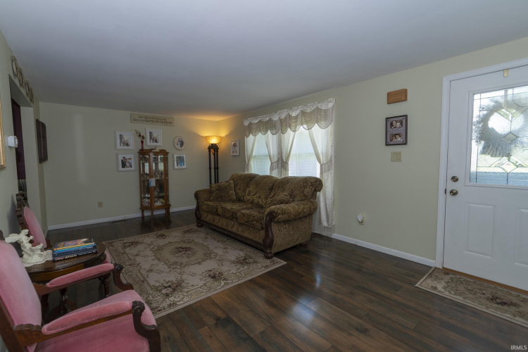 Listing Image 23