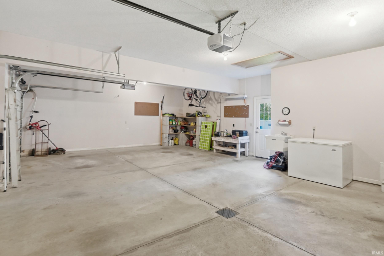 Listing Image 41