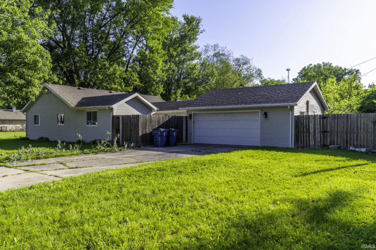 Listing Image 28