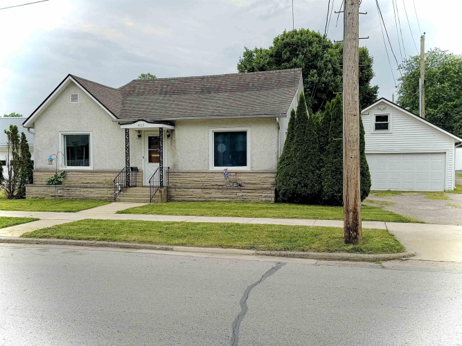 Listing Image 3