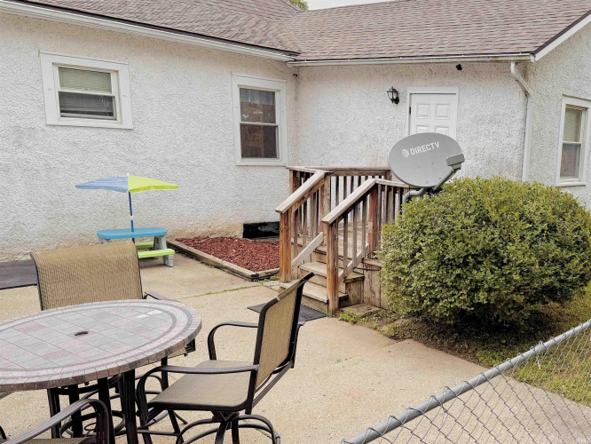 Listing Image 23
