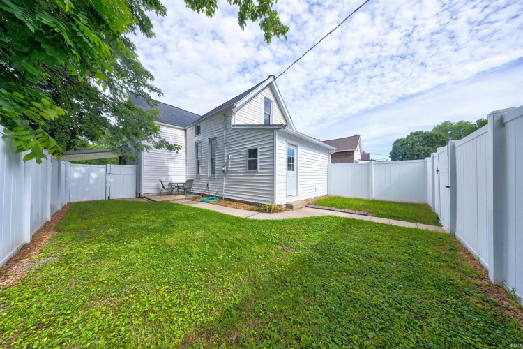 Listing Image 32