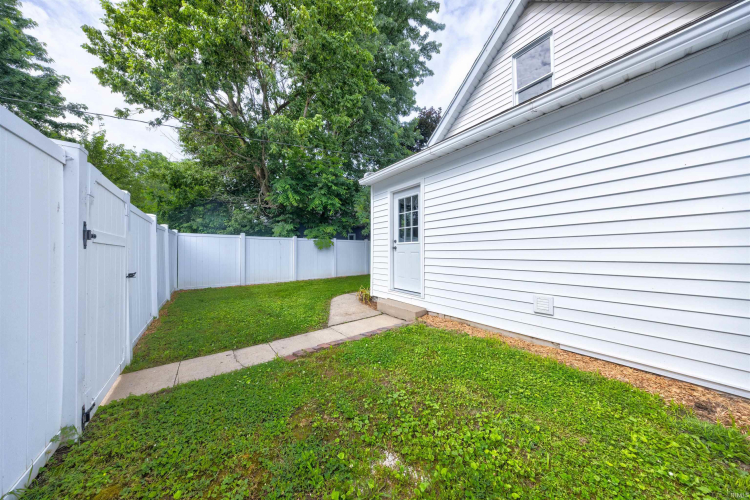 Listing Image 33