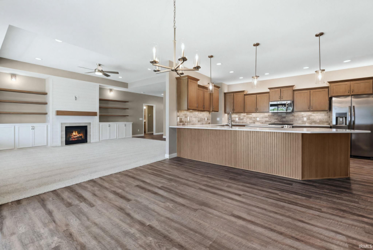 Listing Image 9
