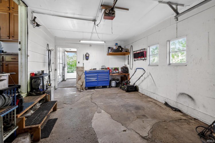 Listing Image 27