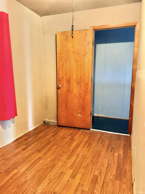 Listing Image 17
