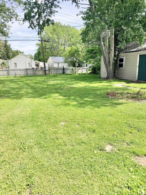 Listing Image 27