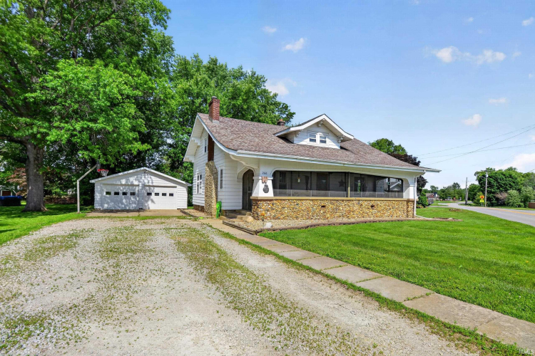 Listing Image 3