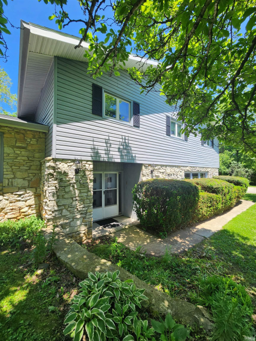 Listing Image 8