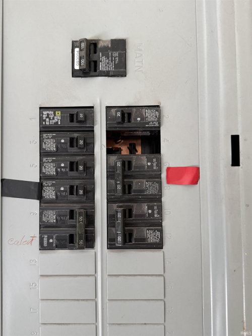 Listing Image 6