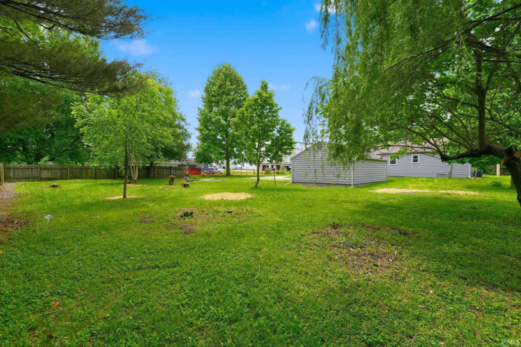 Listing Image 24