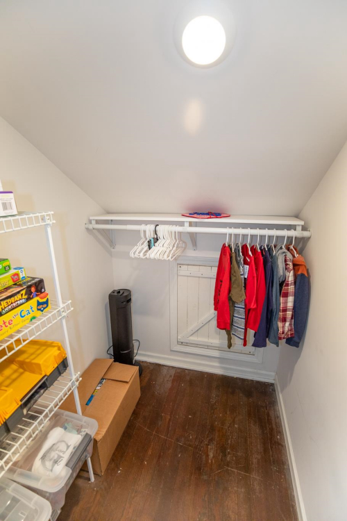 Listing Image 13