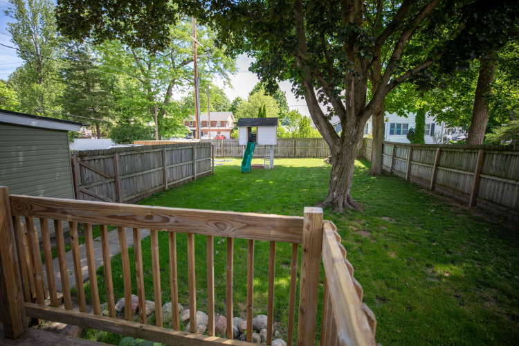 Listing Image 19