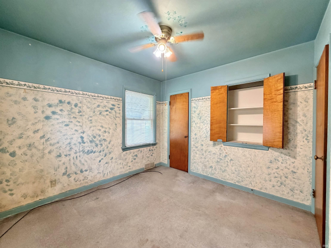 Listing Image 16