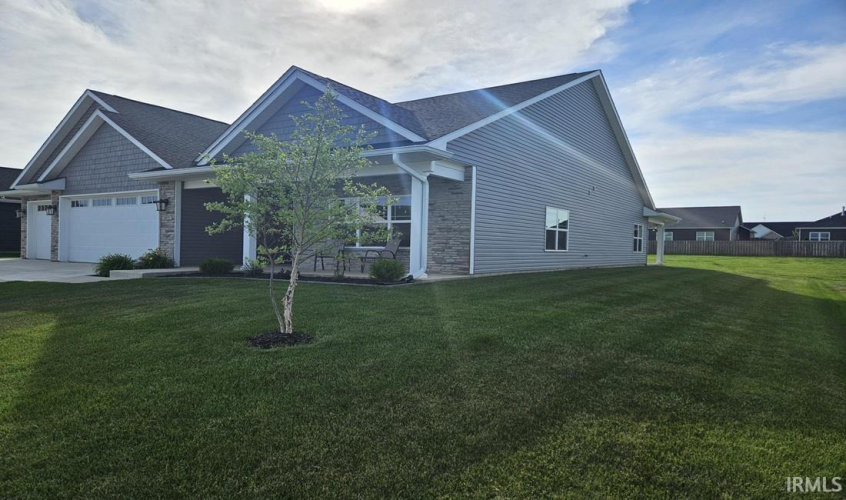 Listing Image 5