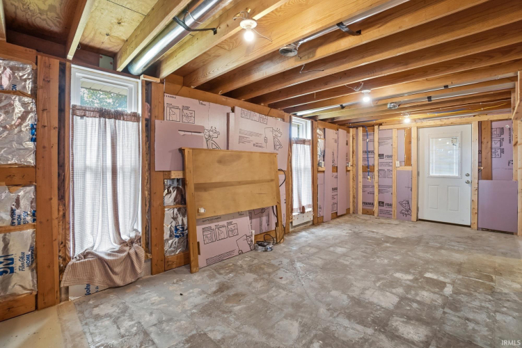 Listing Image 38