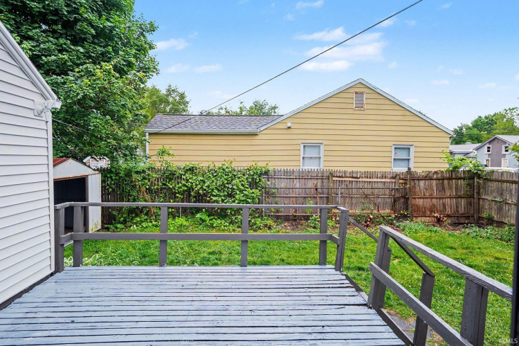 Listing Image 19