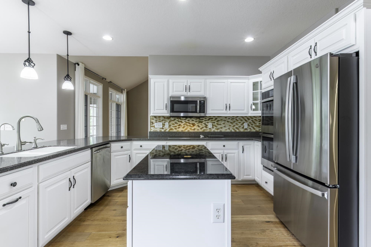 Listing Image 13