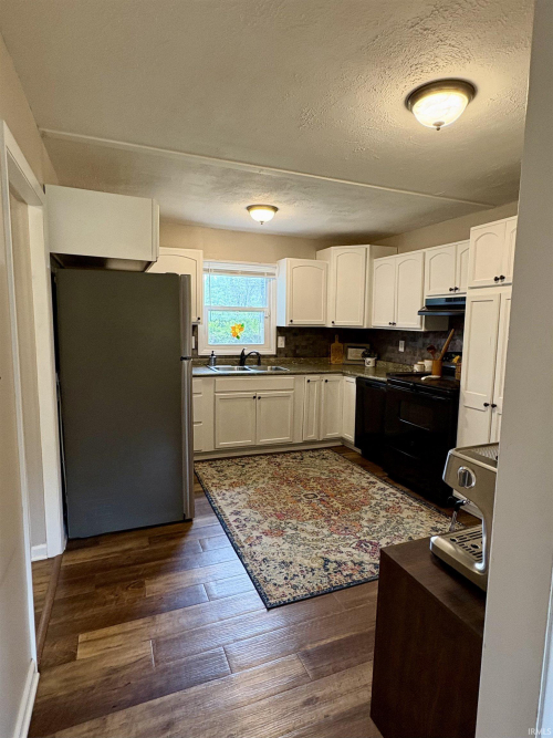 Listing Image 13