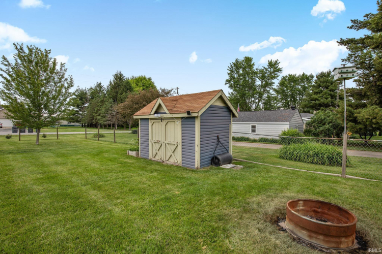 Listing Image 28
