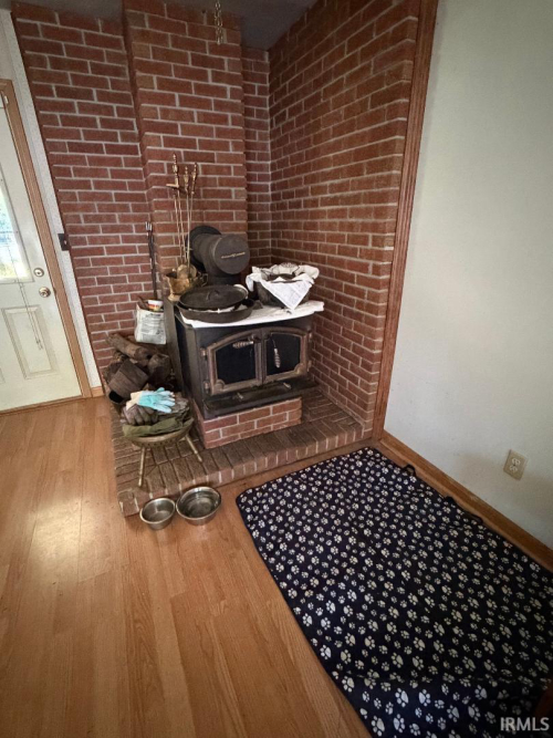 Listing Image 18