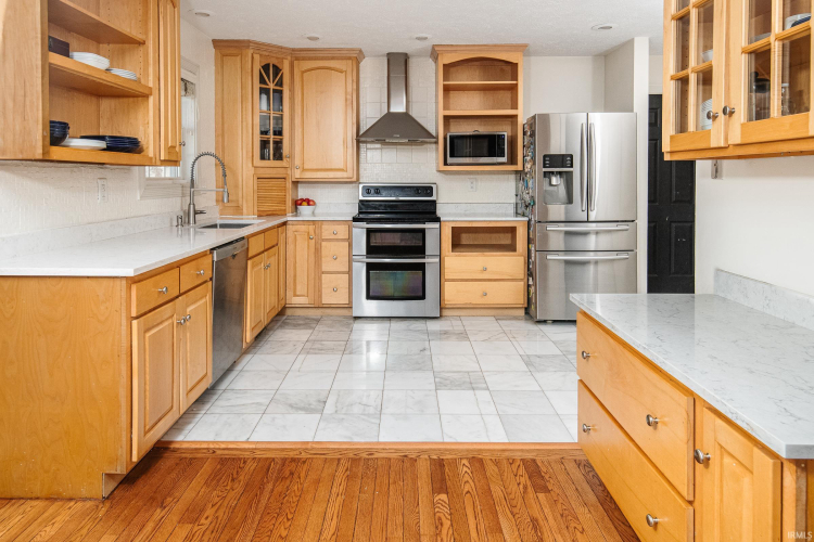 Listing Image 18