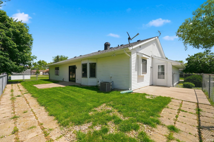Listing Image 32