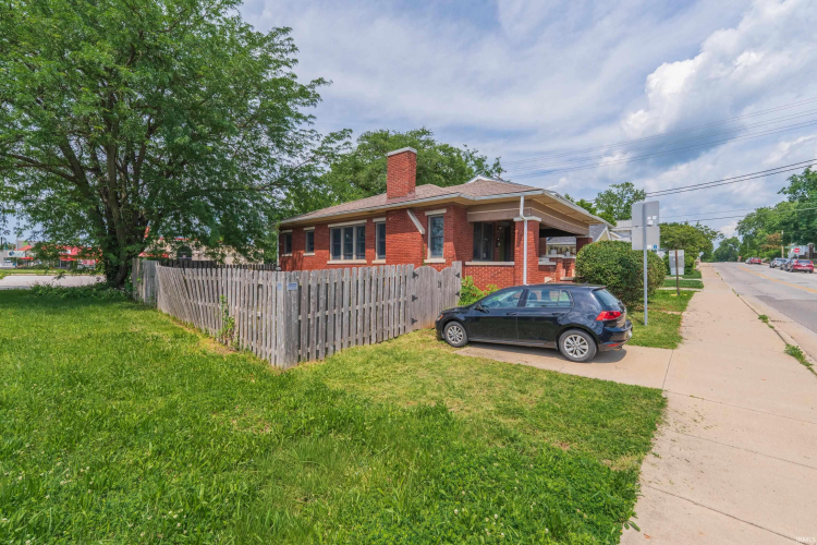Listing Image 24
