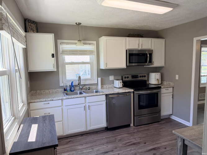 Listing Image 14