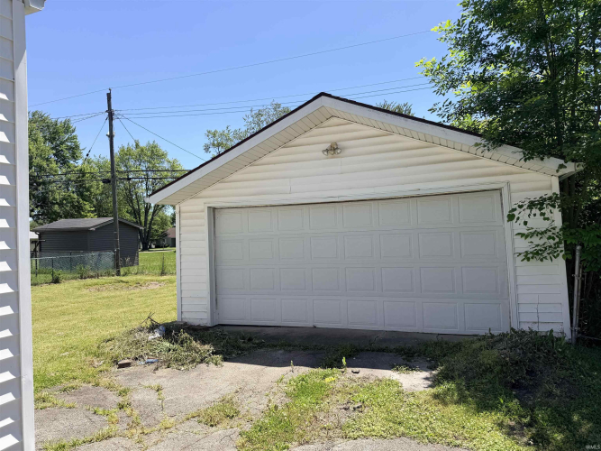 Listing Image 26