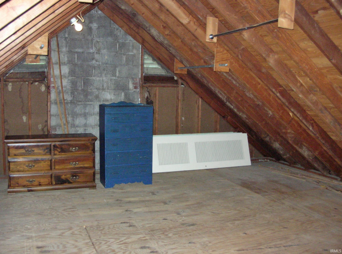 Listing Image 27