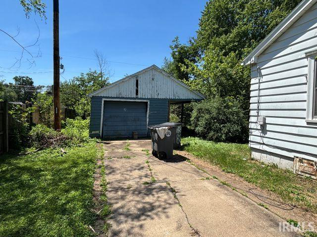 Listing Image 3