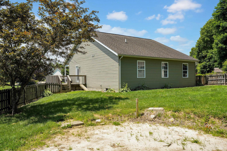 Listing Image 19