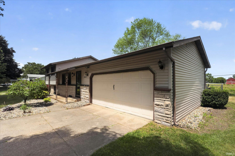 Listing Image 33