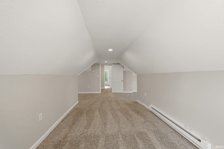 Listing Image 29