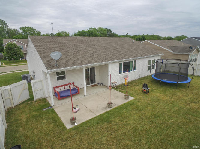 Listing Image 17