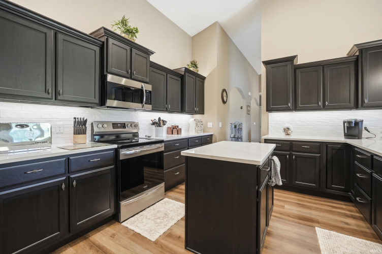 Listing Image 13
