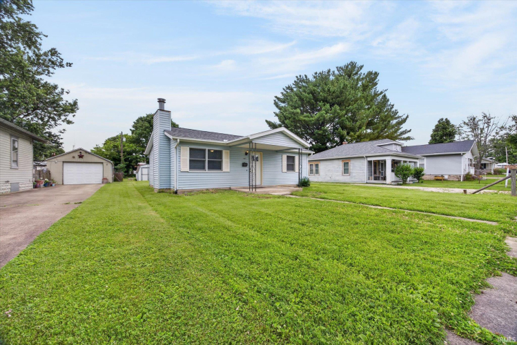 Listing Image 4