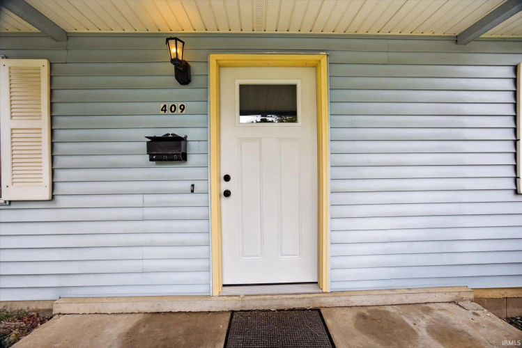 Listing Image 8