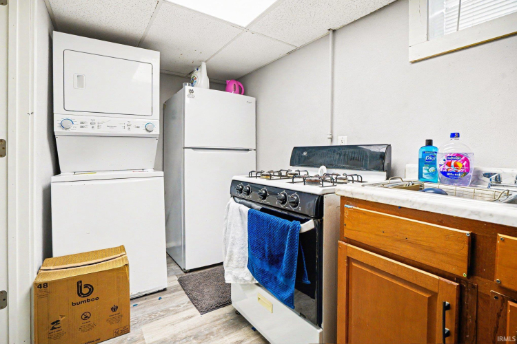 Listing Image 13
