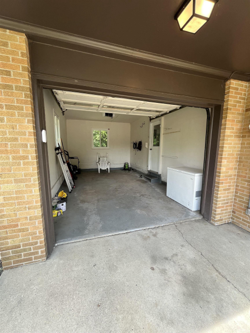 Listing Image 36