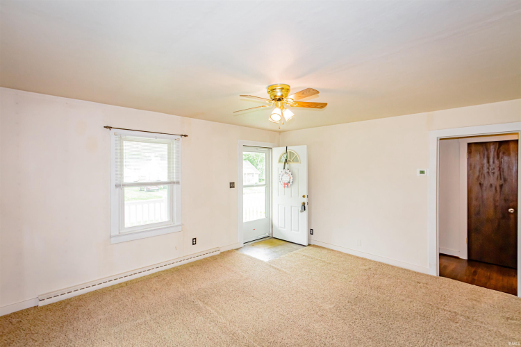 Listing Image 17