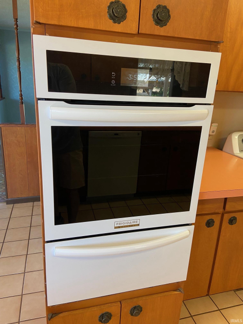 Listing Image 16