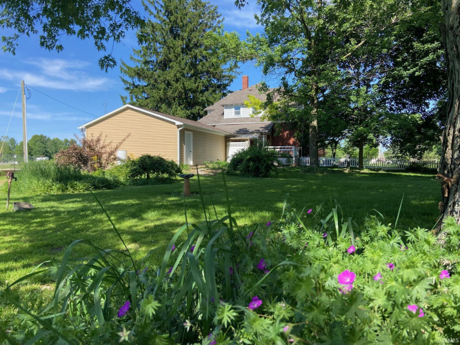 Listing Image 8